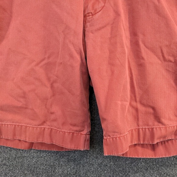 J. Crew Men's Chino Shorts Red Size 33 Slash Pockets 100% Cotton - Picture 7 of 10